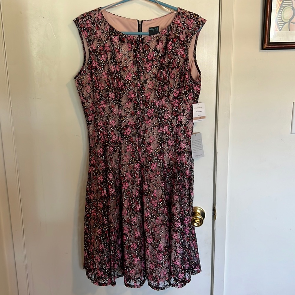 Gabby Skye floral lace dress